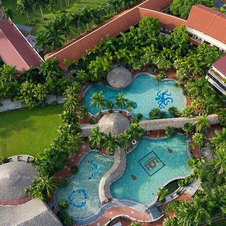 Asean Resort - Shiki Onsen & Spa Hanoi Bagian luar foto